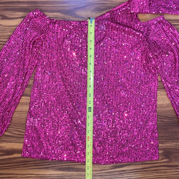 NWT CeCe™ Sequin One Shoulder Top with Big Bow - Picture 6 of 11